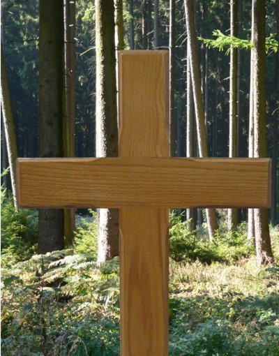 Grabkreuz aus Holz  2825 weiss mit Inschrift 