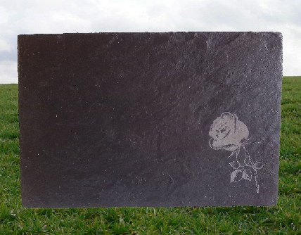 Gravierte Schiefertafel 8100 für Grab Gravierte Schiefertafel 8100 für Grab
